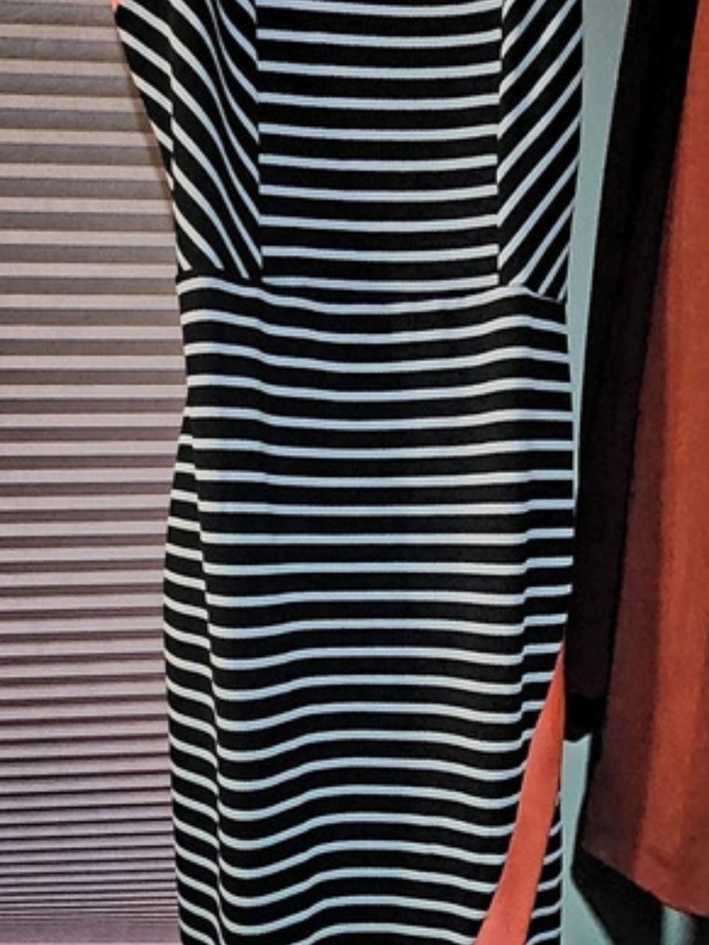 Charlotte Russe C-04276A Striped Midi Dress in Black & Coral Size Large NWT